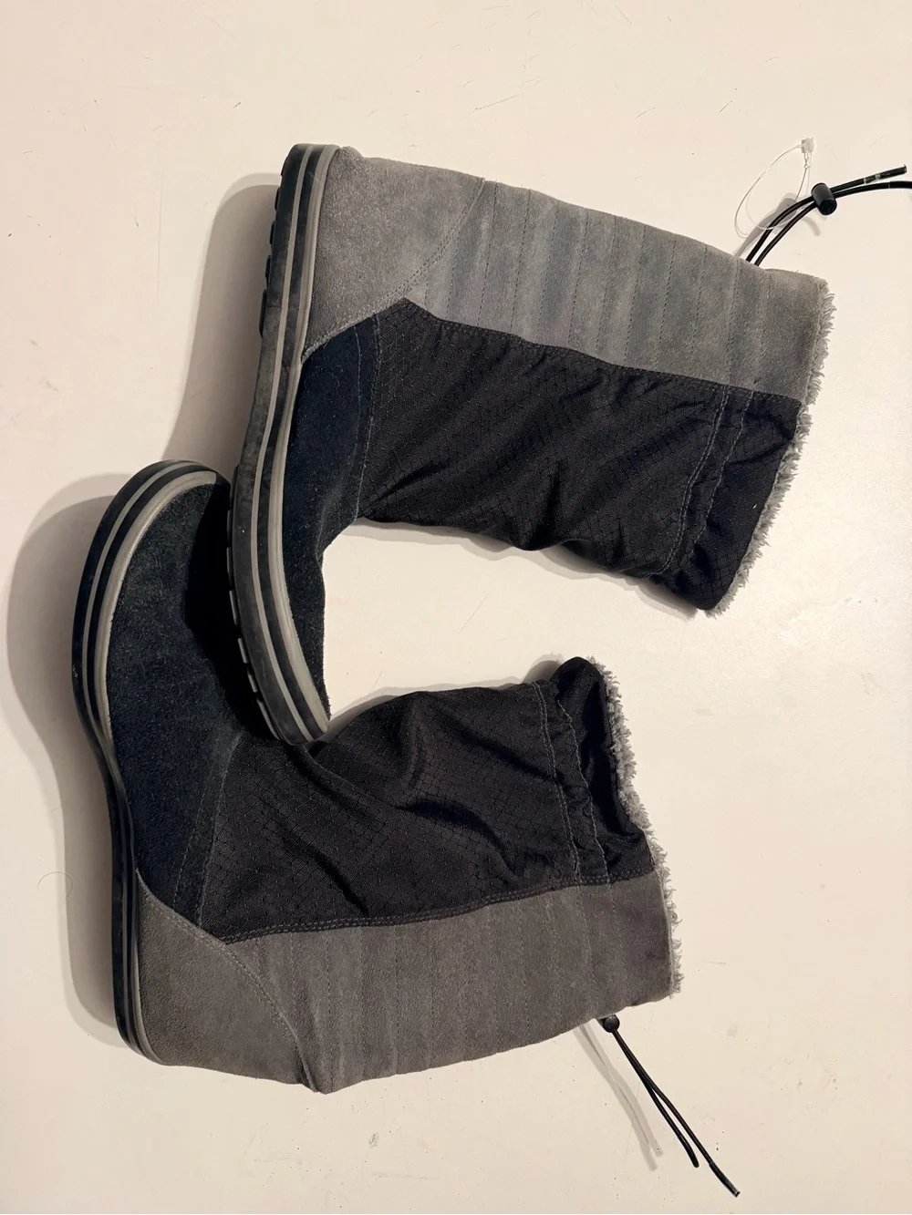 Nike Women’s 8 Facile Sherpa Lined Boots Black Gray Suede Mid Calf Winter